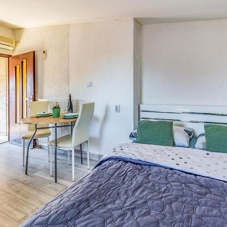 Apartments Tamara Медулин Екстериор снимка