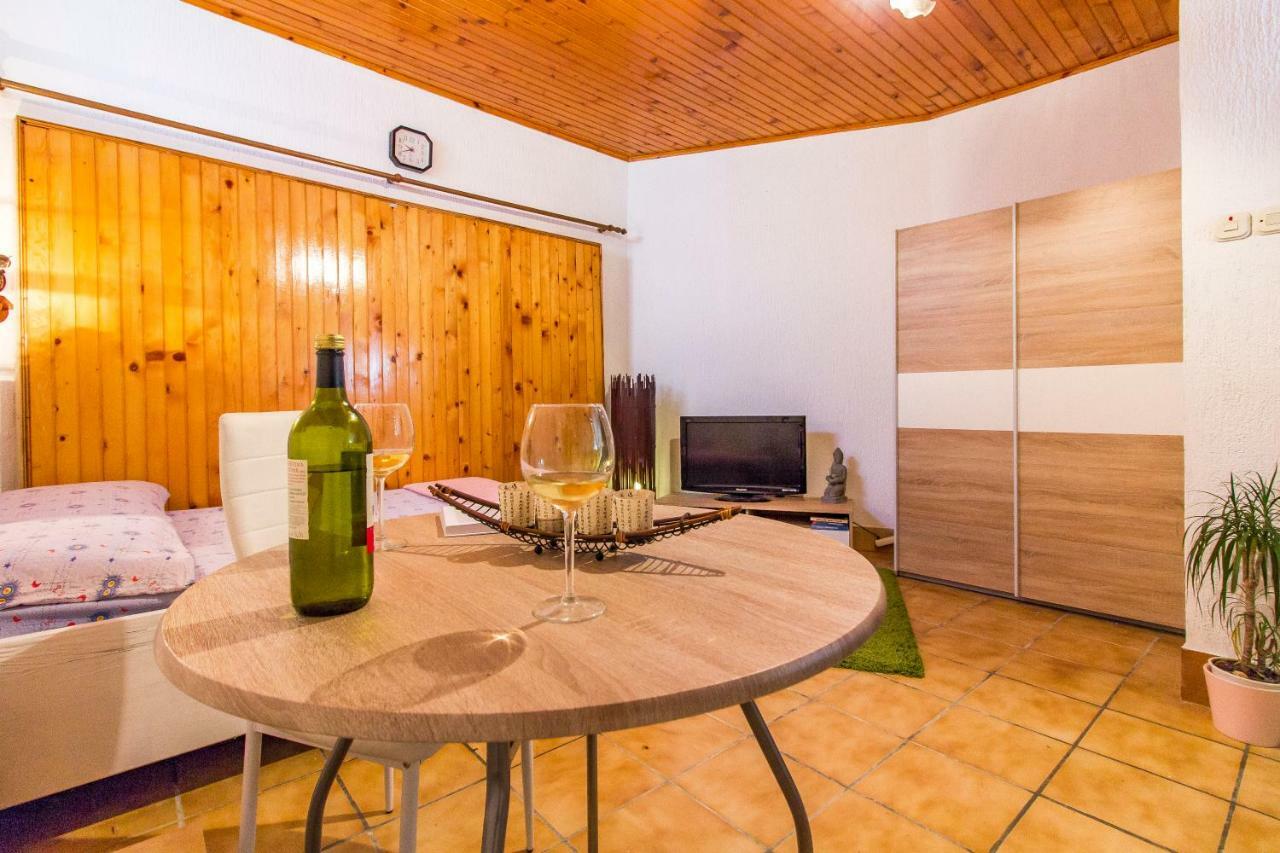 Apartments Tamara Медулин Екстериор снимка